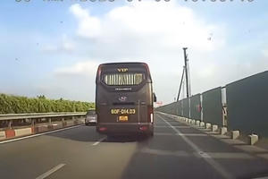 CSGT xử lý nhiều tài xế vi phạm trên 2 tuyến cao tốc lớn phía Nam