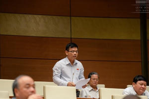 Người dân phẫn nộ vì đất vàng, đất bạc rơi vào tay doanh nghiệp bạch tuộc