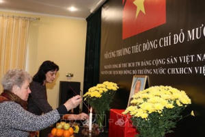 Lễ viếng nguyên Tổng Bí thư Đỗ Mười tại Đức, Bỉ và Ukraine