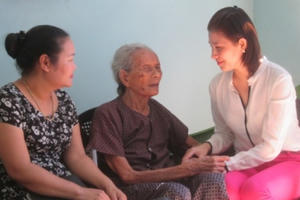 Nam Định: Gặp người phụ nữ “chăm” làm từ thiện