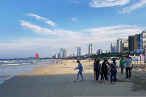 Đà Nẵng tính tăng giá tắm nước ngọt vì đang 'rẻ nhất thế giới'