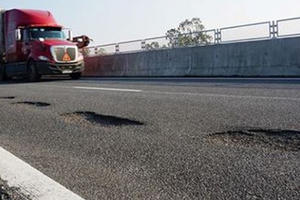 Chất lượng công trình giao thông - làm thì lâu mà hỏng thì nhanh?