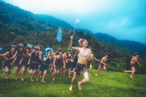 Gặp gỡ những "thổ dân" siêu đáng yêu trong bộ ảnh kỉ yếu gây sốt tại Thái Nguyên