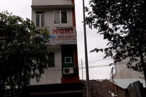 Bình Dương: Phát hiện cô gái tử vong trong tư thế treo cổ tại nhà nghỉ