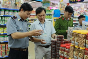 Thành lập 6 đoàn liên ngành kiểm tra về an toàn thực phẩm dịp tết nguyên đán 2019 Thành lập 6 đoàn liên ngành kiểm tra về an toàn thực phẩm dịp tết nguyên đán 2019