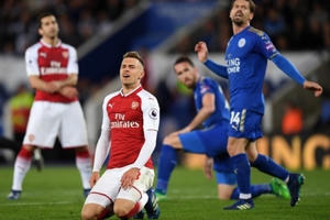 Leicester - Arsenal: Không thể mất điểm