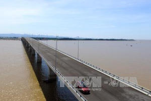 Đến Hải Phòng - ngắm thành phố của những cây cầu về đêm Đến Hải Phòng - ngắm thành phố của những cây cầu về đêm