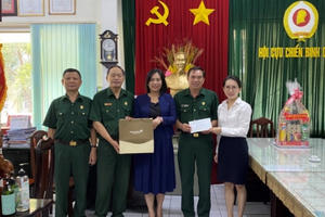 Vietcombank chi nhánh Sài Thành tri ân nhân cựu chiến binh Quận 5
