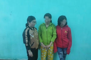 Triệt phá "động" mại dâm trong quán karaoke Sông Quê ở Quảng Bình