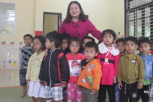 Cô giáo Vân Kiều tự nguyện hiến đất xây trường mầm non