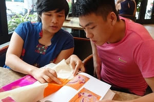 Giải B sách Quốc gia: Người lưu giữ hồn dân tộc qua sách tranh dân gian