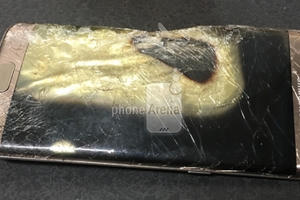 Galaxy S7 edge phát nổ trong khi sạc qua đêm