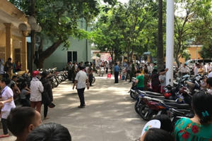 Bảo vệ Bệnh viện Nhi bị người nhà bệnh nhân đâm nhiều nhát vào ngực