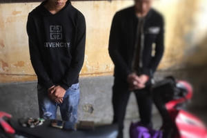 Chủ nợ bị bắt khi cùng con nợ đi cướp