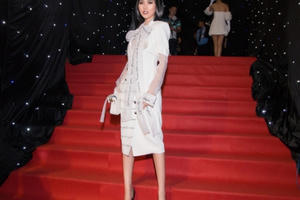 Tường Linh “khuynh đảo” thảm đỏ thời trang khi hóa thành Nữ hoàng Ai Cập hiện đại