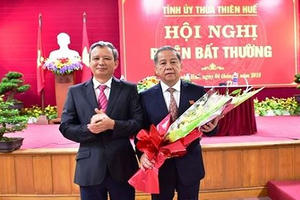 Thủ tướng ký quyết định phê chuẩn chức danh Chủ tịch tỉnh TT- Huế Thủ tướng ký quyết định phê chuẩn chức danh Chủ tịch tỉnh TT- Huế