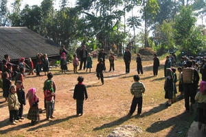 Gian nan đường đến trường của trẻ em Mù Cang Chải