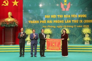 Lãnh đạo phải gương mẫu, đi đầu trong phong trào thi đua