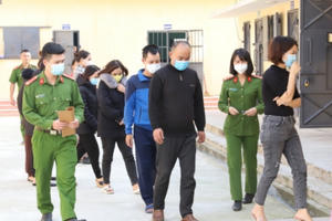 Phá đường dây đánh bạc mỗi ngày “giao dịch” gần nửa tỷ đồng