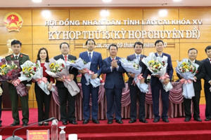 Lào Cai: Ra mắt tân Chủ tịch và Phó chủ tịch UBND tỉnh