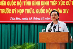 Bộ trưởng Phùng Xuân Nhạ: Không được ép phụ huynh đóng tiền đầu năm học