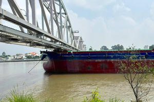 Công an Đồng Nai khởi tố vụ tàu hàng va chạm cầu Ghềnh