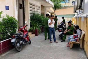 Điều tra vụ bé trai tử vong trong nhà giữ trẻ tự phát ở Nha Trang