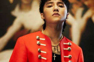 Đồ hiệu xa xỉ Sơn Tùng M-TP diện trong MV 'Chạy ngay đi'