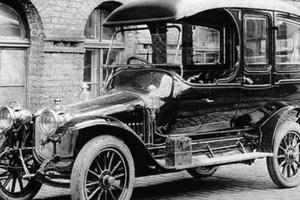 Chiêm ngưỡng những dòng xe cực hiếm từ thời Đế chế Nga và Liên Xô