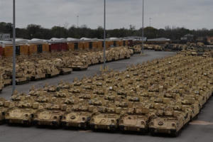 Nga đề nghị cùng ‘đóng băng’ tập trận, NATO từ chối