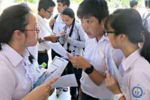 Tại sao học sinh 'im lặng' trước áp lực học hành từ nhà trường, gia đình?