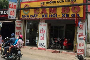 Xe xịn, biệt thự, chó cưng… rủ nhau ra tiệm cầm đồ