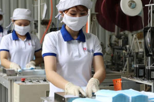 Tin kinh tế 6AM: Việt Nam xuất 415 triệu khẩu trang ra thế giới