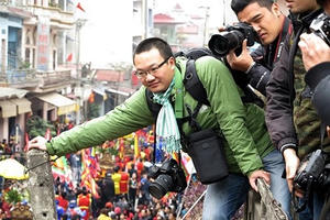 Bảo vệ nhà báo và 'ngòi bút thẳng'