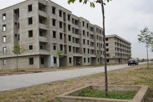Khu nhà ở công nhân hơn trăm tỷ bỏ hoang