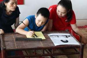 Tết thiếu nhi: Bé tập làm nghệ nhân