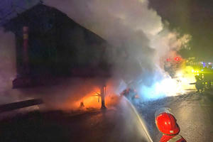 Liên tiếp cháy xe trên cao tốc Bắc - Nam