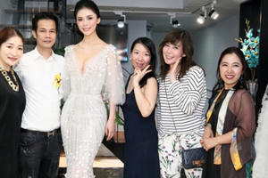 Hoa hậu Hoàn Vũ Riyo Mori cuốn hút trước vẻ đẹp những thiết kế của Hoàng Hải Hoa hậu Hoàn Vũ Riyo Mori cuốn hút trước vẻ đẹp những thiết kế của Hoàng Hải