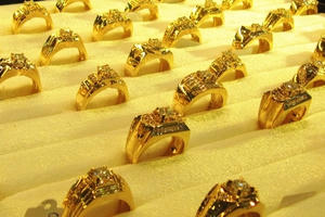 Giá vàng ngày 5/11: Vàng tiếp tục tăng mạnh phiên cuối tuần