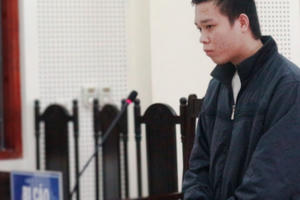 Mâu thuẫn từ việc mất 500.000 đồng, chồng nhẫn tâm ném con gái mới sinh xuống giếng