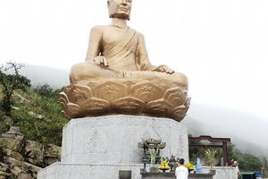 Sao lại quản lý toàn diện hòm công đức?