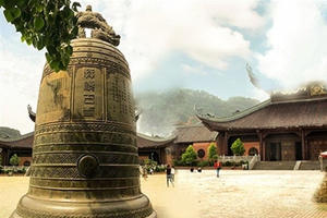 Đi tìm Tứ đại khí trong truyền thuyết nước Việt Đi tìm Tứ đại khí trong truyền thuyết nước Việt