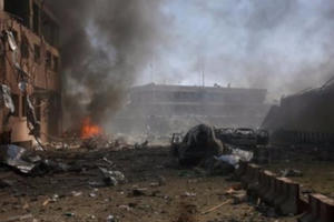 Đánh bom đẫm máu Kabul: Thương vong hơn 400 người