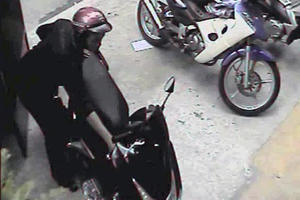 Cố tình dắt nhầm xe của người khác là phạm tội gì?