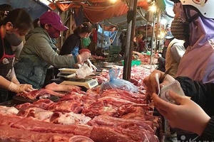 Giá thịt lợn và tư duy điều hành