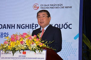 Ông Nguyễn Thành Phong tái đắc cử Chủ tịch UBND TP HCM