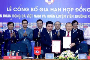 HLV Park Hang Seo gia hạn hợp đồng thêm 1 năm