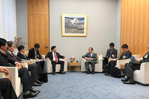 Phó Thủ tướng Trịnh Đình Dũng thăm, làm việc tại Nhật Bản