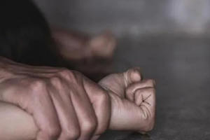 Hà Tĩnh: Nghi vấn thanh niên lạ mặt giở trò đồi bại bé gái 8 tuổi