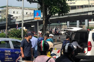 Hà Nội: Danh tính tài xế  đột tử, gục đầu trên vô lăng khi đang tham gia giao thông